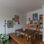 Charming Apartment In Buttes Chaumont